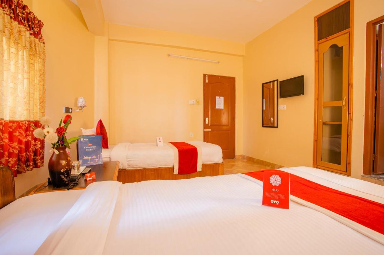 Silver Sky Hotel Покхара Экстерьер фото