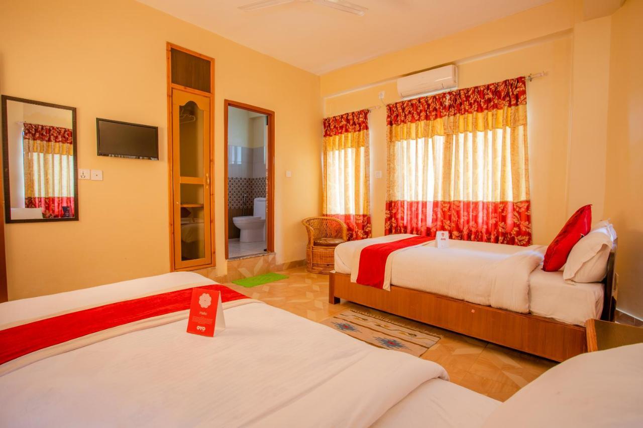 Silver Sky Hotel Покхара Экстерьер фото